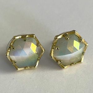 Kendra Scott Faceted Stud Earrings in Gold & Iridescent Stone - GREAT condition!